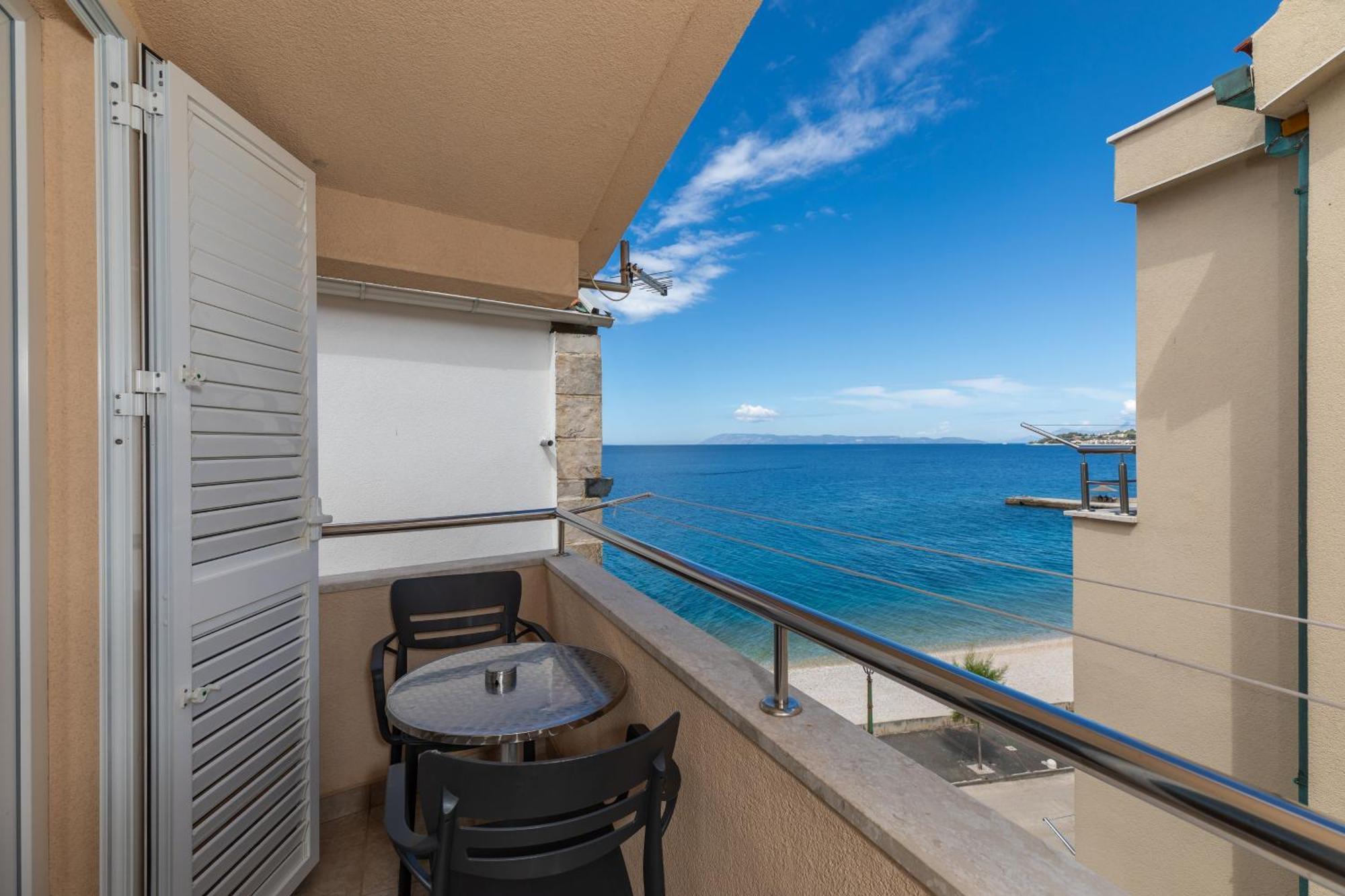Apartments By The Sea Drasnice, Makarska - 6697 Exterior photo